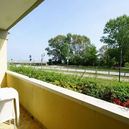 In Lido Degli Estensi 21209 דירה *